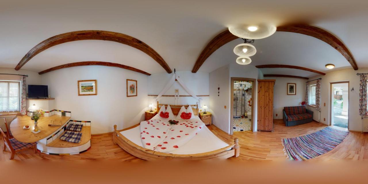 Hotel Weingut Bohrn Himmelbett Herrnbaumgarten Zewnętrze zdjęcie