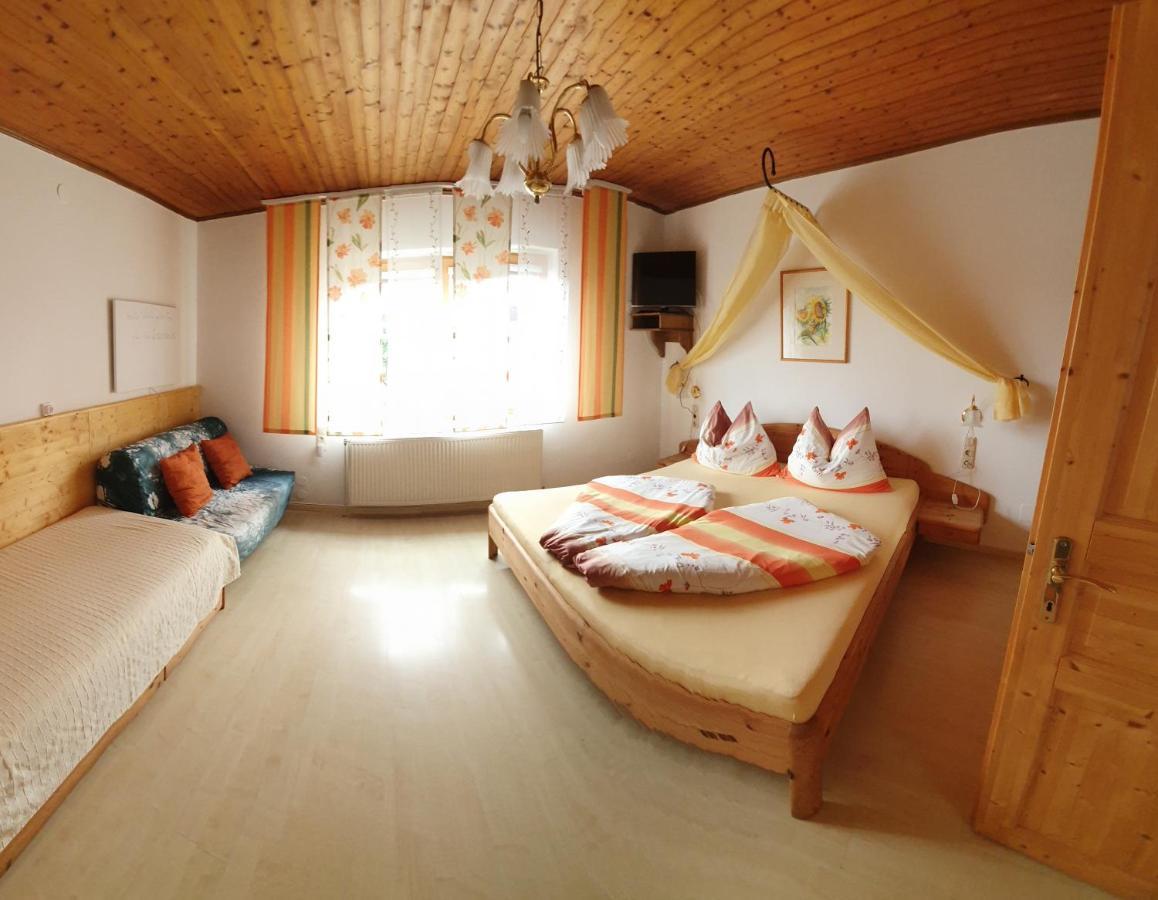 Hotel Weingut Bohrn Himmelbett Herrnbaumgarten Zewnętrze zdjęcie
